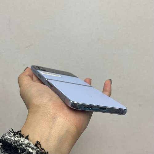 (電子之家，Samsung Z Flip4✨/8+256gb/超少有藍色摺機）