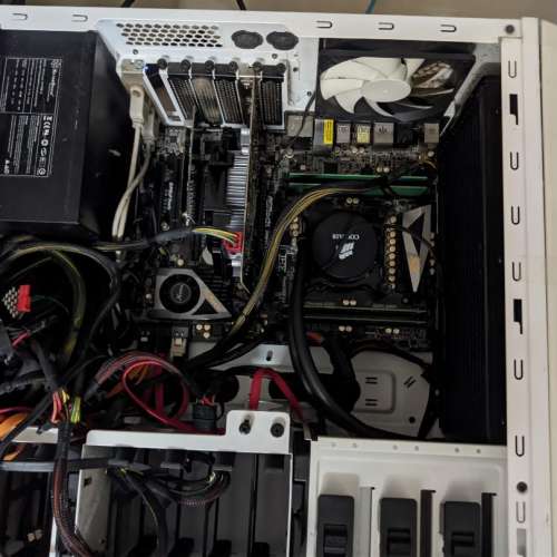 INTEL E5-2670， 8C16T，16GB RAM，128GB APPLE SSD PCI-E