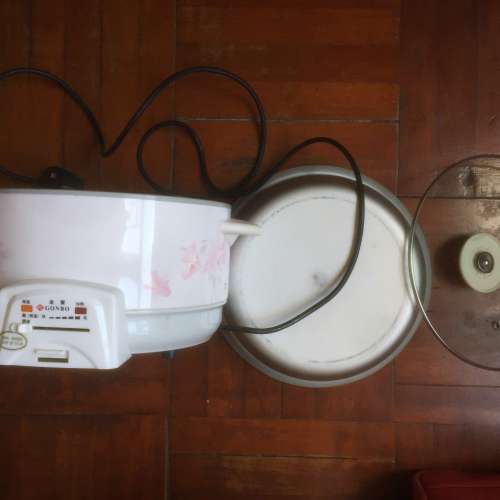 $150 90%新 GONBO 金寶 多功能 電熱不粘鍋 BG-913 3.8L