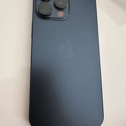 iPhone 15 pro max 藍色