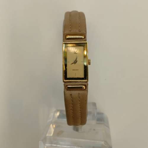 Vintage Seiko 2E20-5530 Lady's Quartz Watch（獨有彈性半硬皮扼錶帶）