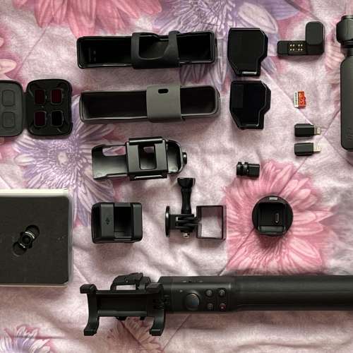 出售USED 95成新DJI Osmo Pocket 1 包括下列配件