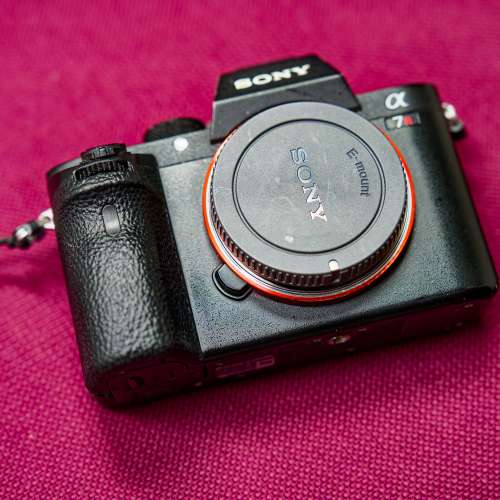 Sony ILCE-7RM2 (A7RII) Body Only