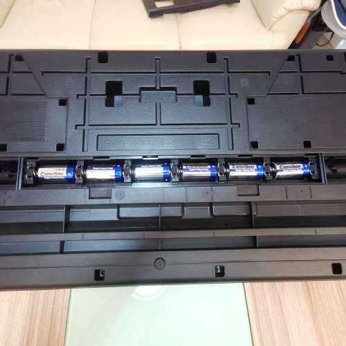 數碼鍵琴Yamaha PSR-EW425, 可用AA電池外出 Busking 使用 (連AC變壓器及Pedal)