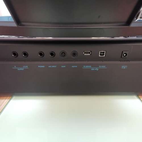 數碼鍵琴Yamaha PSR-EW425, 可用AA電池外出 Busking 使用 (連AC變壓器及Pedal)