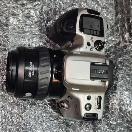 minolta 500si + 35-70 film camera