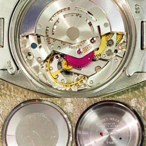 100%真品.70年代初古董.原裝黑面.條子MARKER.配7835三格扁帶.
ROLEX-1500 OYSTER P...