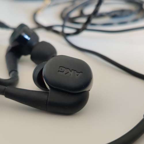 AKG N30 Hi-Res in-ear headphones with customizable sound 可定制聲音高清晰入耳...