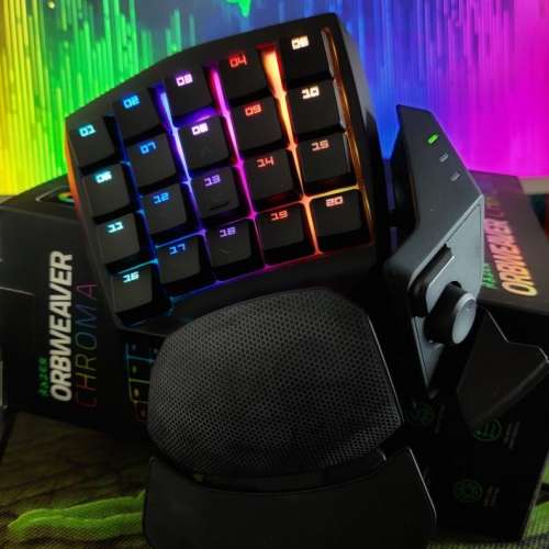 Razer Orbweaver Chroma 金絲魔蛛幻彩版電競鍵盤