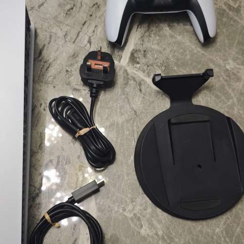 9成新PS5 光碟版 (行貨已過保)