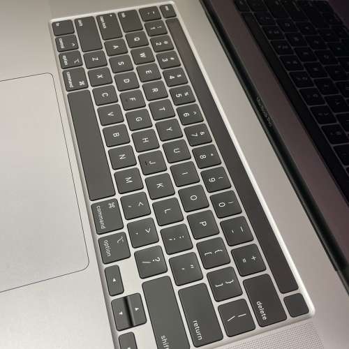 (荃灣實體店i9高配) APPLE Macbook Pro 2019 ver Retina i9 2.4 /32gb ram/1TB SSD...