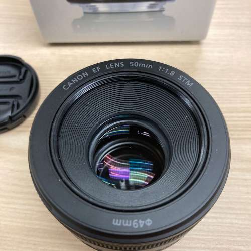 Canon EF 50mm f/1.8 STM