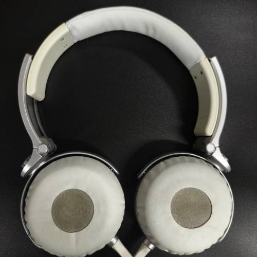 SONY MDR-XB610