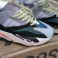 全新 Yeezy 700男女款 40碼25cm