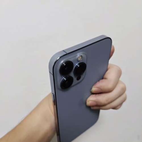 iPhone 13 pro max 1TB 香港行貨，送Magsafe Case及玻璃貼