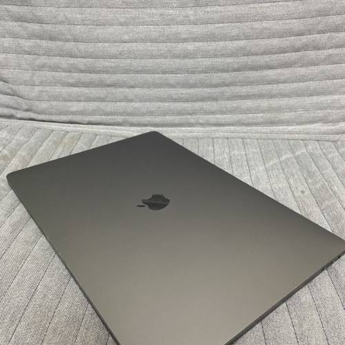 MacBook Pro 16''吋 i7 6核晶片 2.6Ghz  16GB ram+ 512GB ssd 2019 3K熒幕space gre...