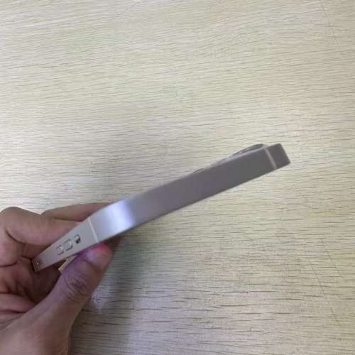 Apple iPhone 13 512G  5G 功能全部正常運作，電池效能86 %，電池良好，已貼貴價玻...