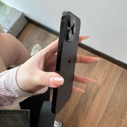 iPhone 14 Pro Max 512  black，Battery 99 %，贈送原裝玻璃鋼化貼及保護套
