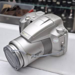OLYMPUS IS-5000 28-140MM FILM CAMERA
