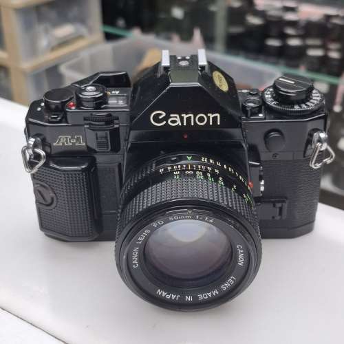 MINOLTA X-500 + 50MM F1.7 CANON AE-1BLACK CANON 50MM F1.4 CANON AE-1P CANON 50MM