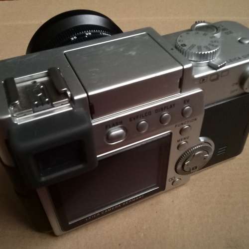 ( 絕版 ) Leica Digilux 2  數碼相機 ~ 有盒