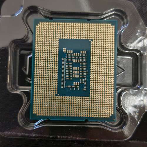Intel i3 12100f