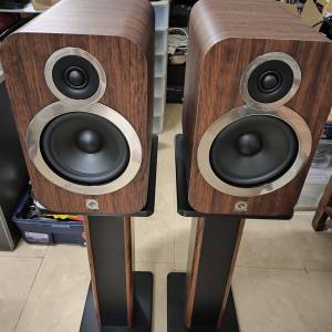 Q Acoustics 3030i 書架喇叭１對(95%新淨)連24寸腳架