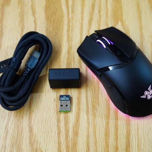 Razer Cobra Pro 雷蛇眼鏡蛇 RBG燈光 無線遊戲滑鼠