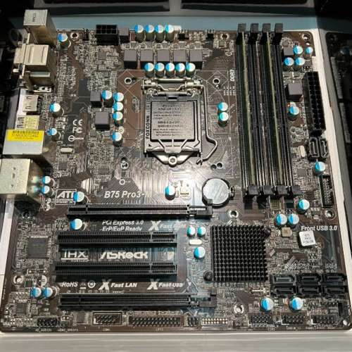 Asrock B75 Pro3-M LGA 1155 Micro ATX Motherboard + 背板