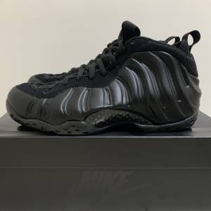 全新 NIKE foamposite one anthracite US8  100%new