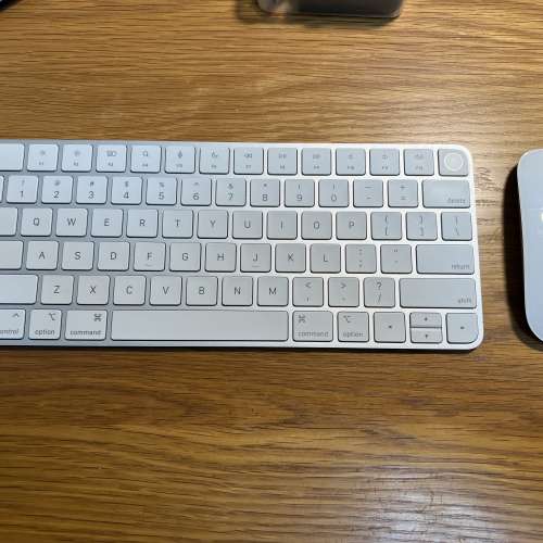 Imac 2021 24&rdquo; 白色 touch id keyboard with magic mouse apple care