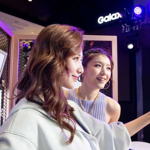 未拆封*100%全新  三星 SAMSUMG Galaxy Fold 4 12+1tb  全新   黑