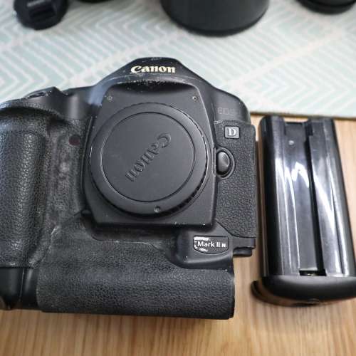 EOS 1D Mark II N