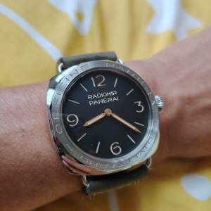 💯經典Pam iconic 款式💯特色外圈搭配金針膠面 Panerai 685 Radiomir 3 Days Accia...