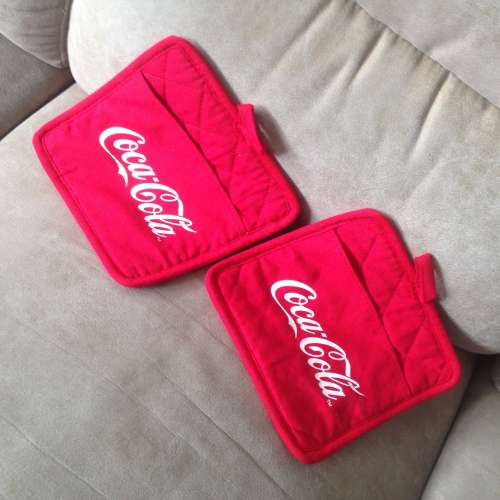 🎁 COCA COLA Kitchen Decorative Pot Holders 2pc Set 19*19cm NEW 全新 可口可樂 ...