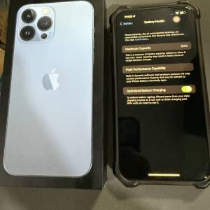 80% new iPhone 13 Pro Max 1TB 藍色 香港行貨 電池效能80% 機背鏡頭右上角有崩，機...