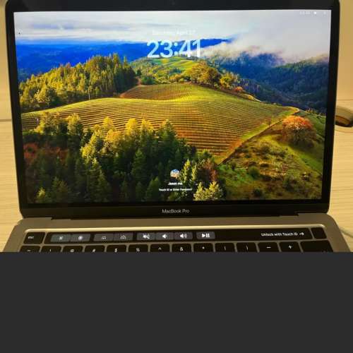 Macbook pro m2 13 8gb+256gb