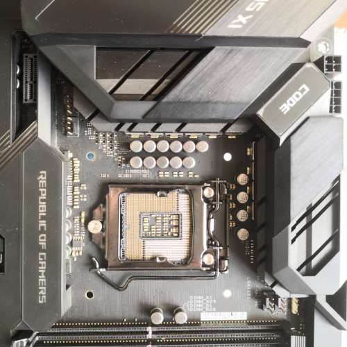 ASUS ROG MAXIMUS XI CODE  Z390電腦底板