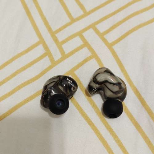 Inear Black Moon 5動鐵耳機
