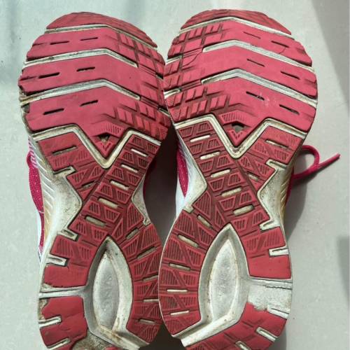 Brooks women running shoe 女裝跑鞋