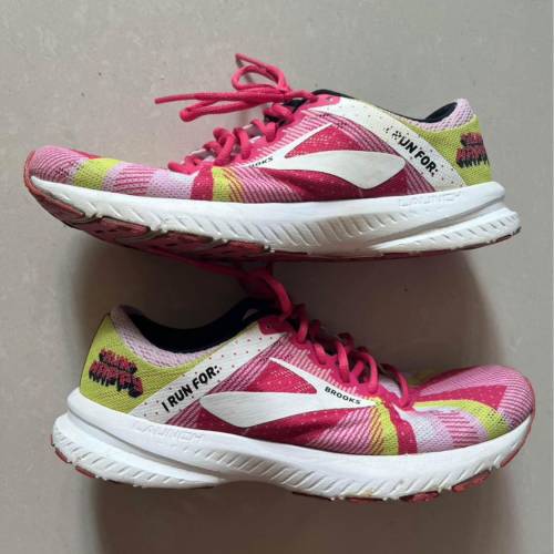 Brooks women running shoe 女裝跑鞋