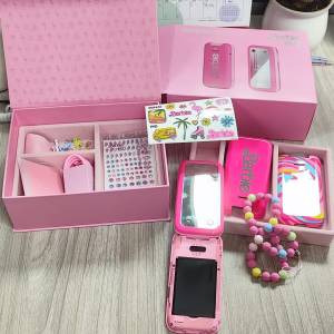 HMD TA-1681 Barbie 芭比 特別版  NOKIA  2660 摺機  香港行貨   (適合做 生日 聖誕...