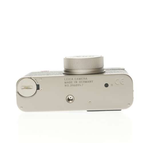 Leica CM ZOOM Point & Shoot Film Camera VARIO ELMAR From JAPAN