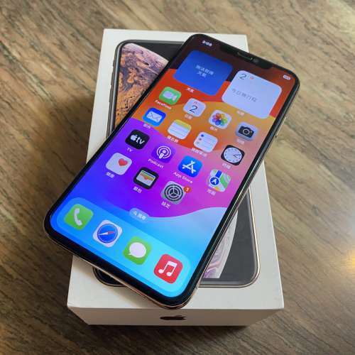 99% 新 iPhone XS Max 256GB 金色 香港行貨  ios17.7.1 已換新電，冇健康度提示！不...