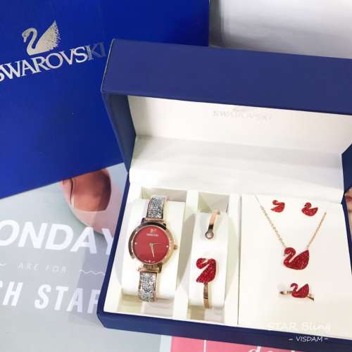 ❤施华洛世奇五件套‼‼施华洛天鹅手表👀 搭配天鹅钛钢饰品😍😍【手表➕手镯➕耳钉...