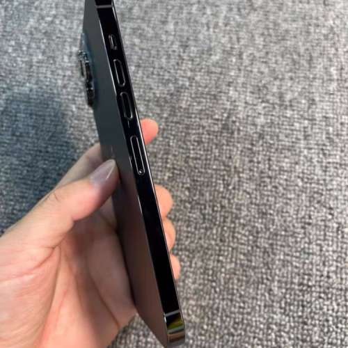 iPhone 13 Pro Max 1tb 5G 雙咭/電池效能98 ％，使用原裝case 同貼mon貼