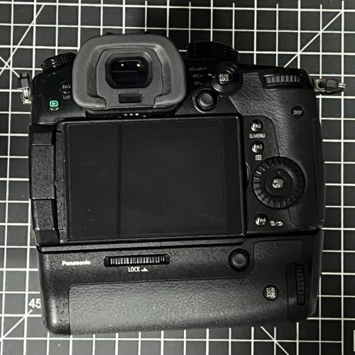 LUMIX GH5 V Log L LUMIX 12 35 2 8 Ii EF To M43 Mount lumix-gh5-v-log-l-lumix-12-35-2-8-ii-ef-to-m43-mount