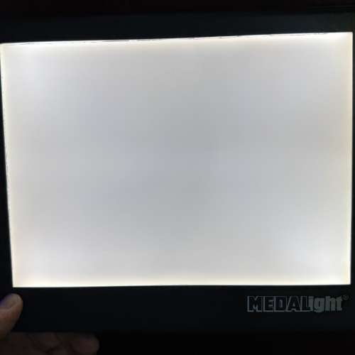 美達亮MEDALight 膠卷 底片 菲林 觀片器 LP-300 燈箱 翻拍 冷光管