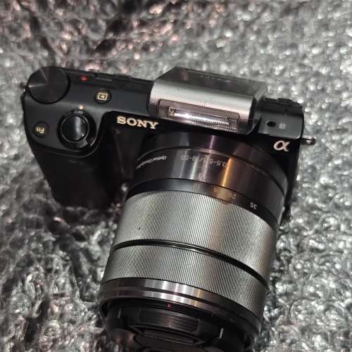 Sony NEX-5T +18-55 E 可反Mon自拍