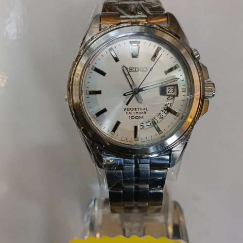 Seiko 6A32-00W0 Perpetual Calendar 100meters Quartz Watch